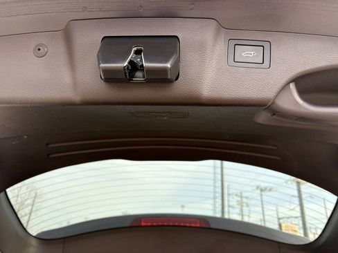 Used 2017 Hyundai Santa Fe Sport image 18