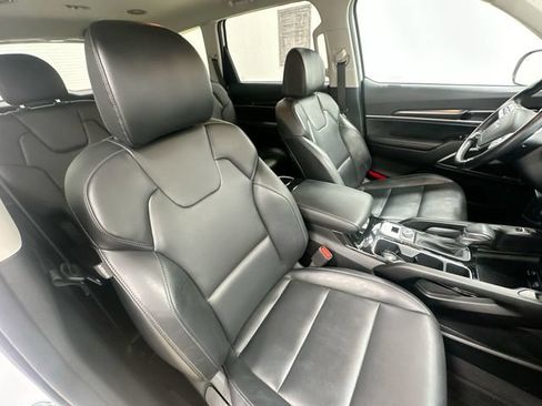 Certified 2024 Kia Telluride S FWD image 26