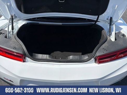 Used 2018 Chevrolet Camaro SS RWD image 23