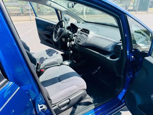 Used 2010 Honda Fit image 11