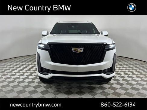 Used 2024 Cadillac Escalade Sport Platinum w/ Heavy-Duty Trailer Package AWD/4WD image 2