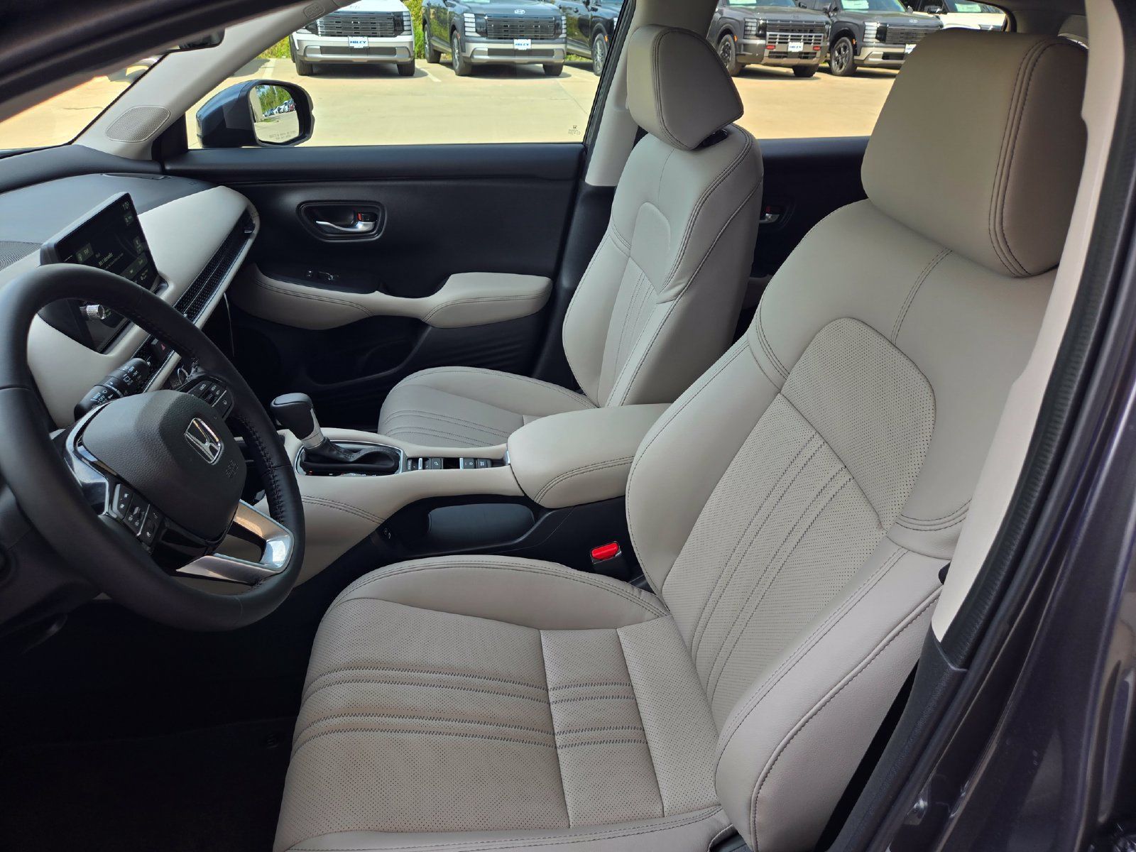 Used 2027 Honda HR-V EX-L image 23