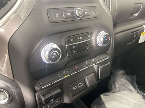 New 2025 GMC Sierra 2500 Pro w/ Convenience Package RWD image 18