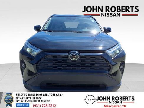 Used 2022 Toyota RAV4 XLE Premium image 13