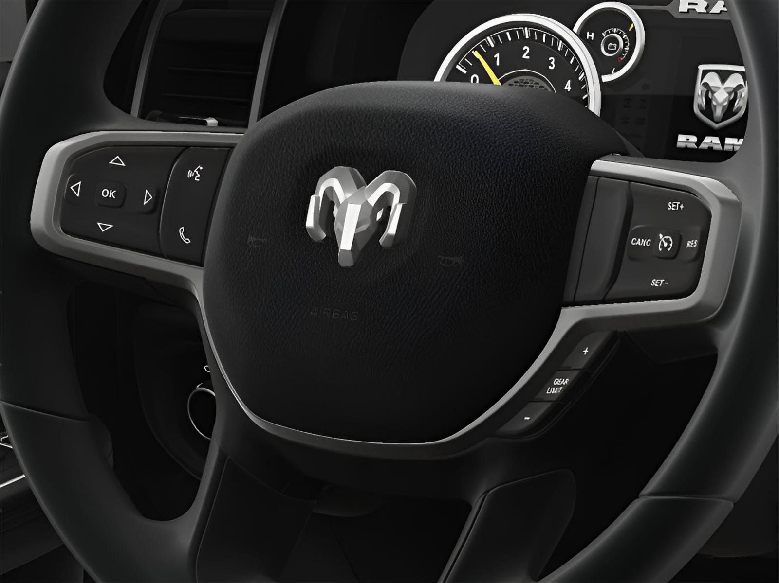 New 2024 RAM 3500 Tradesman AWD/4WD image 25