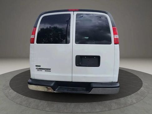 Used 2020 Chevrolet Express 3500 LT w/ LT Preferred Equipment Group RWD image 5