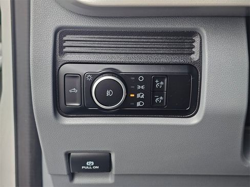 Used 2024 Ford F350 XLT image 32