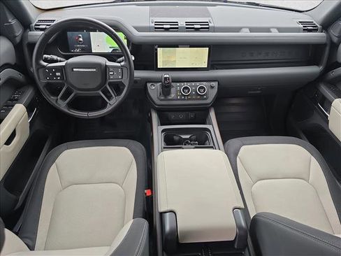 Used 2023 Land Rover Defender 110 X-Dynamic SE image 9