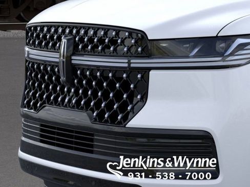 New 2026 Lincoln Navigator Black Label AWD/4WD image 17