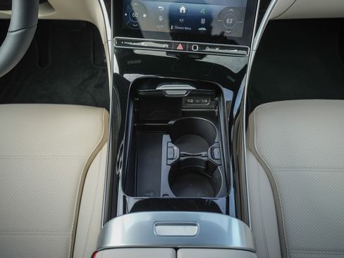 New 2026 Mercedes-Benz C 300 4MATIC Sedan image 20
