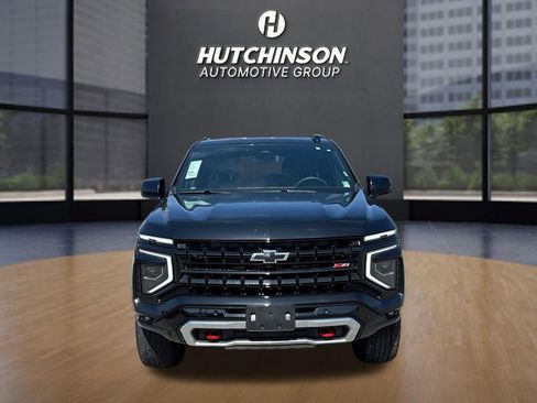 Certified 2025 Chevrolet Suburban Z71 image 2