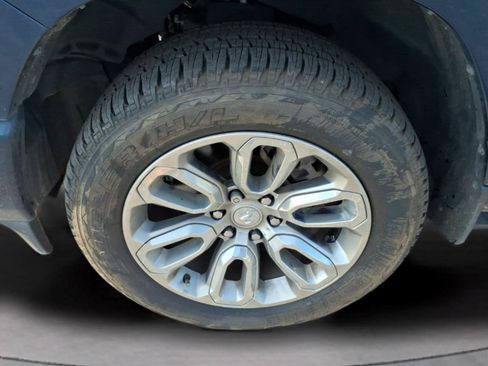 Used 2023 RAM 1500 Laramie AWD/4WD image 9