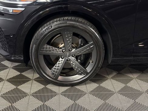 Used 2024 Genesis GV70 3.5T Sport w/ Sport Advanced Package image 12