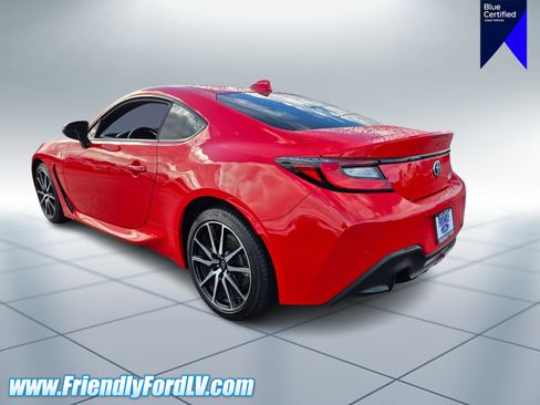 Used 2023 Toyota GR86 image 4