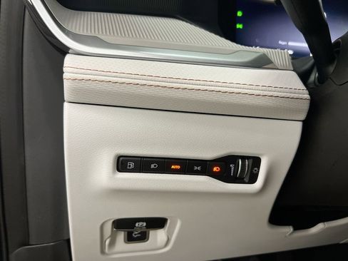 New 2026 Jeep Cherokee Limited AWD/4WD image 18