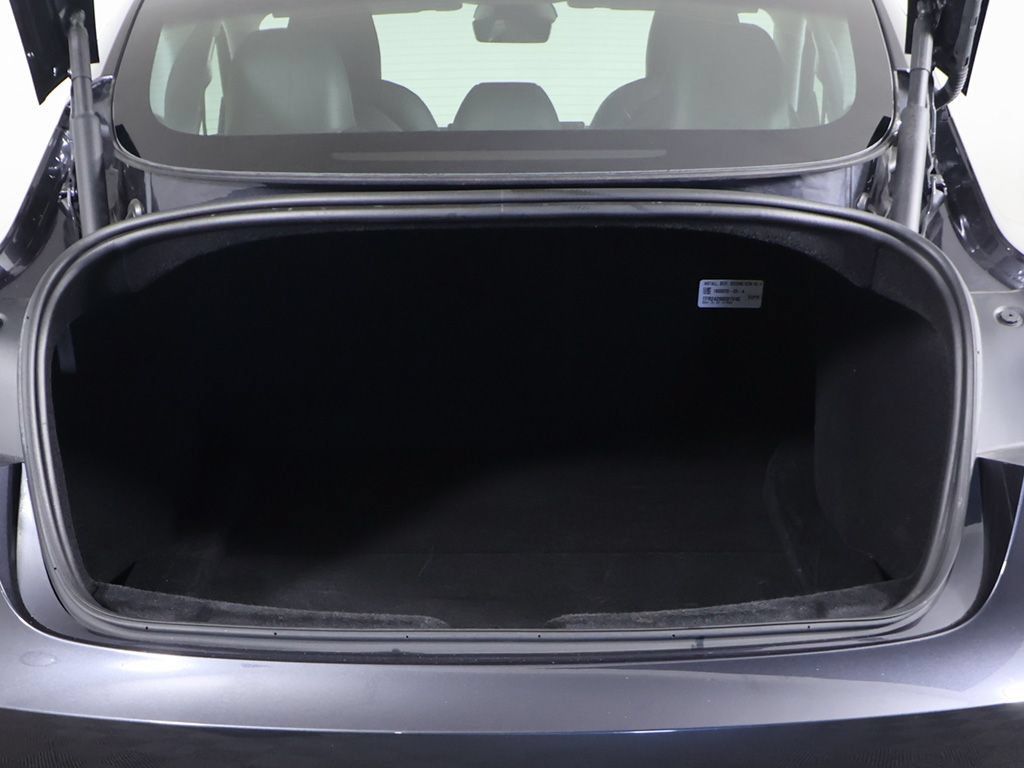 Used 2025 Tesla Model 3 RWD image 18