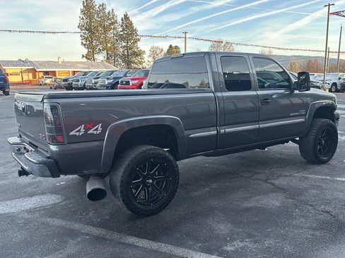 Used 2002 GMC Sierra 2500 SLE w/ SLT Marketing Option Pkg image 3