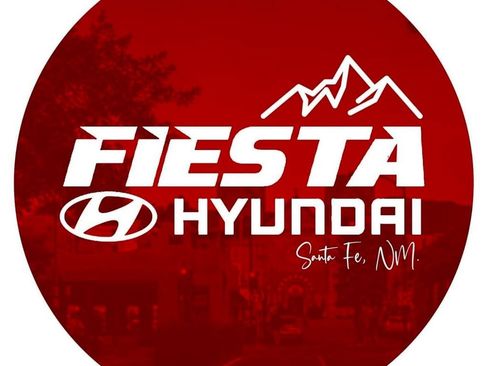 Used 2023 Hyundai Santa Fe SEL w/ Premium Package image 2