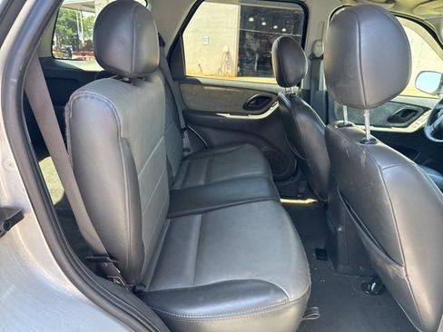 Used 2004 Ford Escape XLT FWD image 17