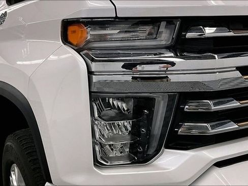 Used 2023 Chevrolet Silverado 2500 High Country w/ Safety Package II image 33