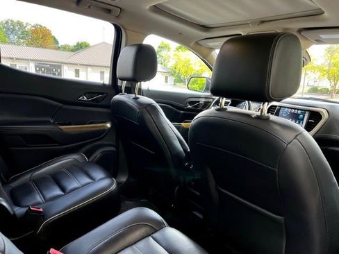 Used 2019 GMC Acadia Denali w/ Technology Package image 24