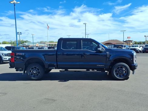 Certified 2024 Ford F250 Lariat w/ Lariat Ultimate Package AWD/4WD image 7