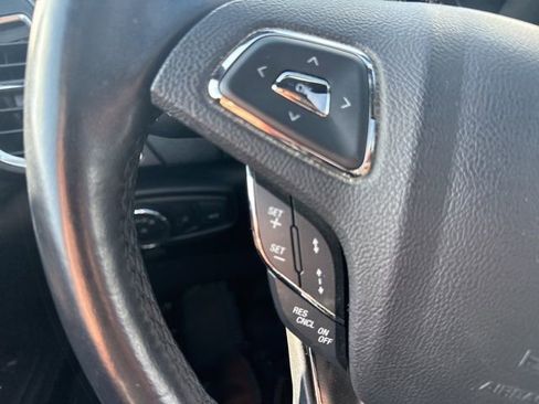 Used 2016 Lincoln MKX Reserve w/ Driver Assistance Package image 11