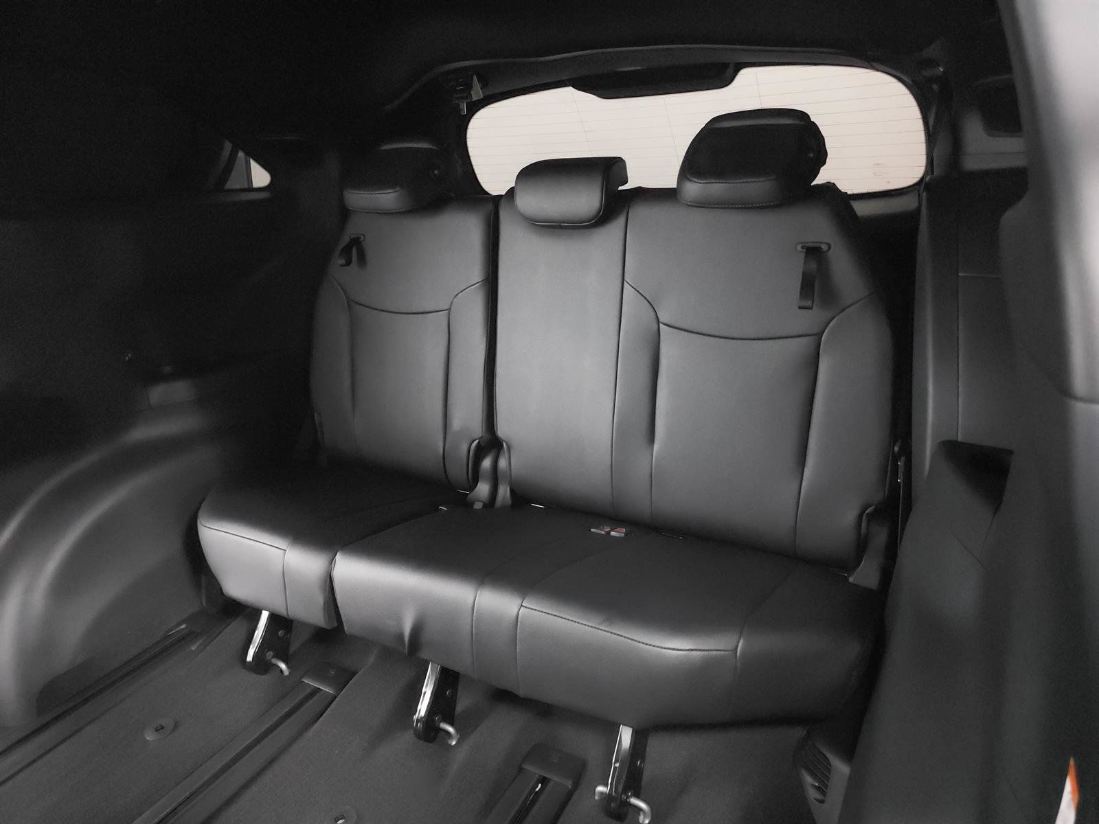 Certified 2025 Toyota Sienna Platinum AWD/4WD image 6