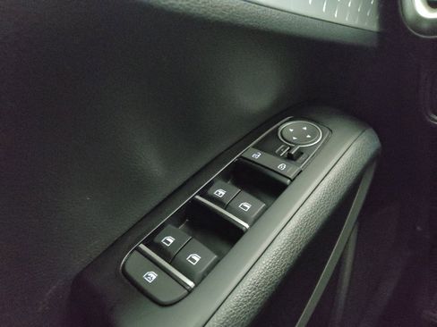 Used 2024 Kia Soul LX w/ Option Group 015 image 27