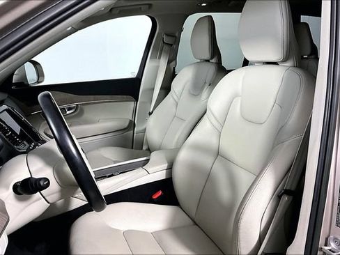 Used 2023 Volvo XC90 B6 Plus AWD/4WD image 26