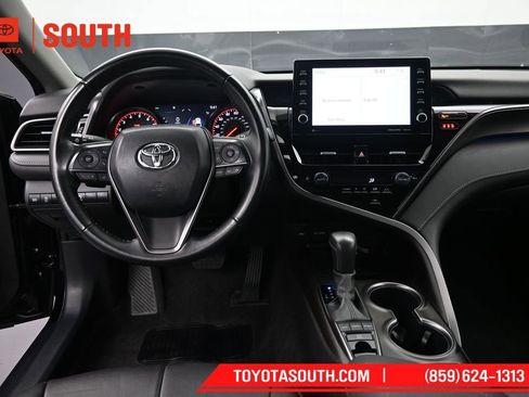 Used 2024 Toyota Camry XSE FWD image 11