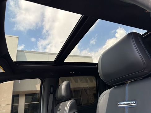 Used 2026 Ford F350 Platinum w/ Tremor Off-Road Package image 19