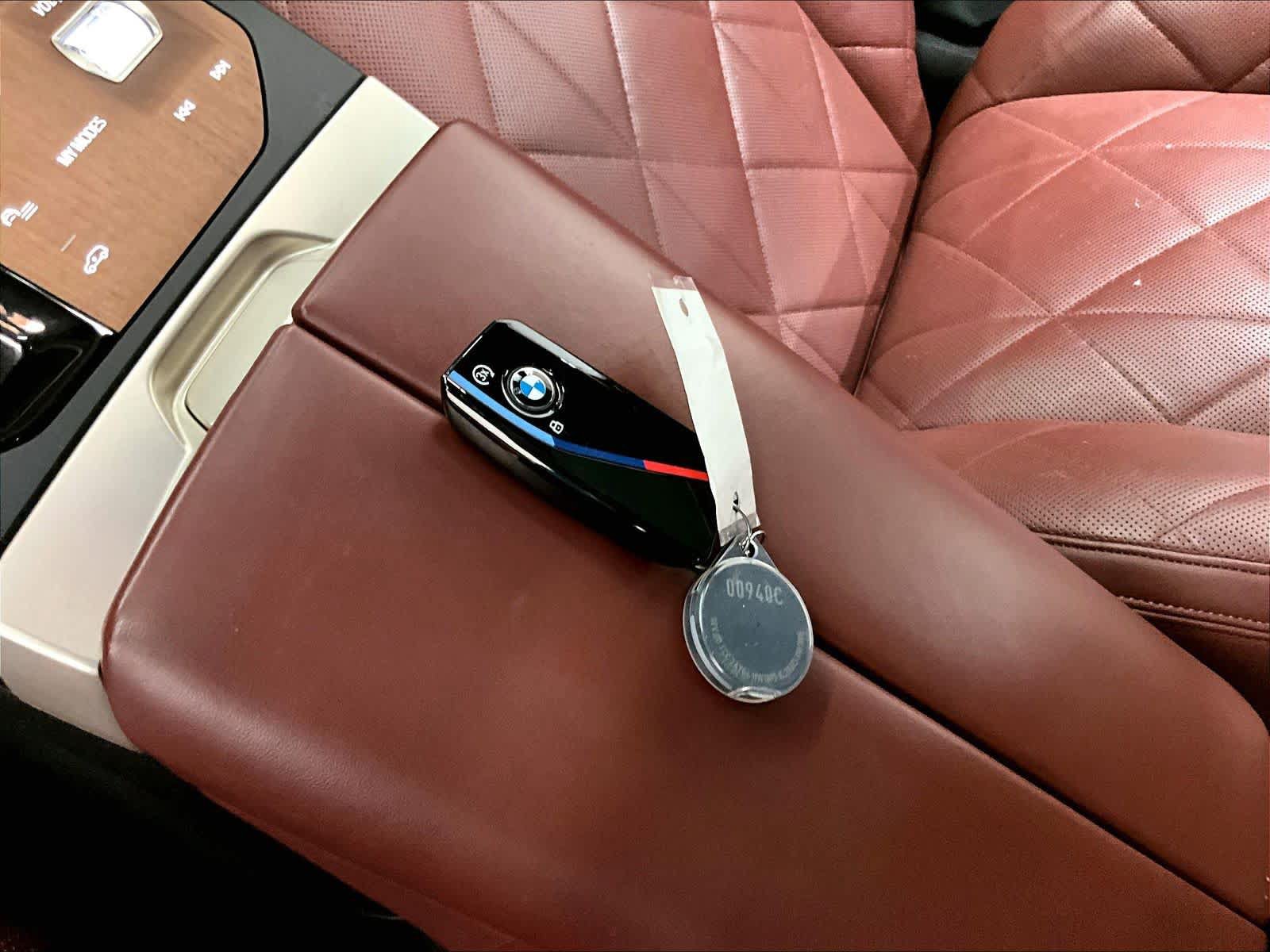 Used 2023 BMW iX M60 w/ Executive Package AWD/4WD image 14