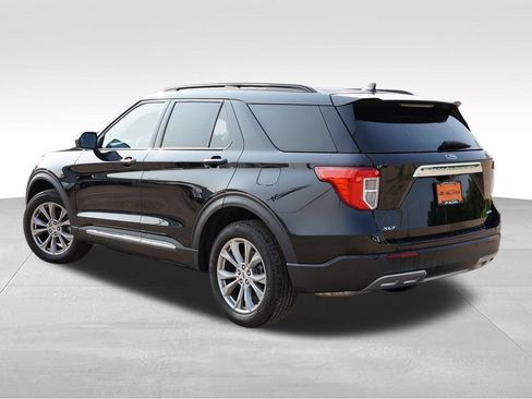 Certified 2024 Ford Explorer XLT w/ Equipment Group 202A AWD/4WD image 7