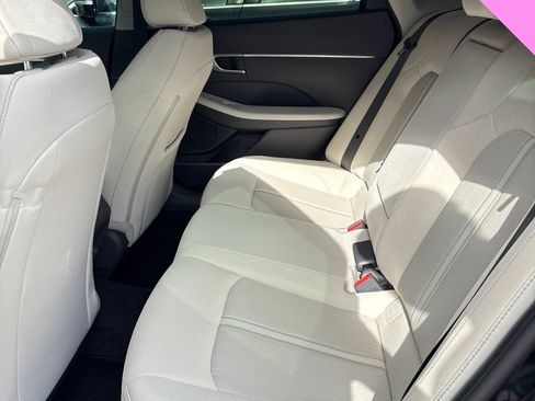 Used 2022 Hyundai Sonata SEL FWD image 15