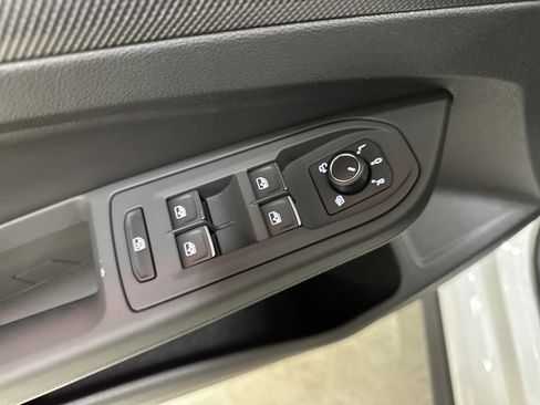 New 2025 Volkswagen GTI SE image 18