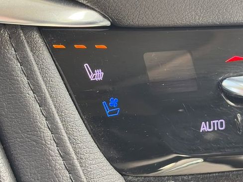 Used 2019 Cadillac XT5 Premium Luxury image 47