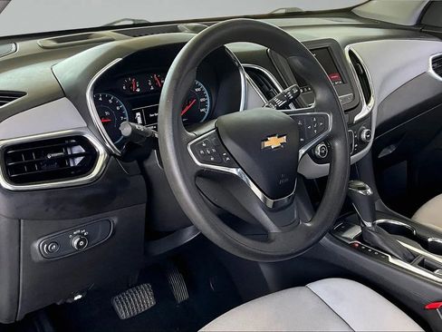 Used 2020 Chevrolet Equinox LS image 14