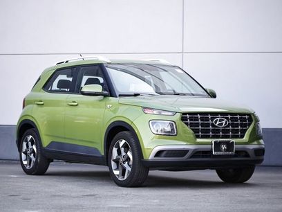 Used 2023 Hyundai Venue SEL