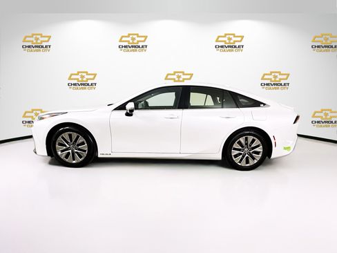Used 2023 Toyota Mirai w/ Advanced Technology Package RWD image 5