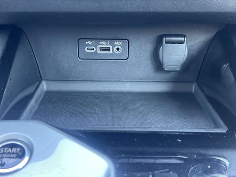 Certified 2024 Nissan Altima 2.5 SR FWD image 9