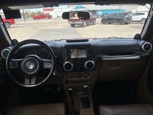 Used 2011 Jeep Wrangler Unlimited Rubicon w/ Trailer Tow Group image 19