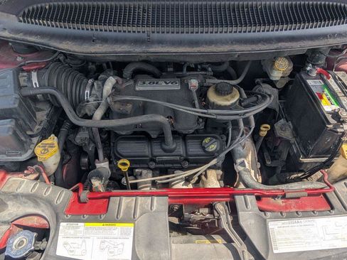 Used 2006 Dodge Grand Caravan SXT FWD image 17