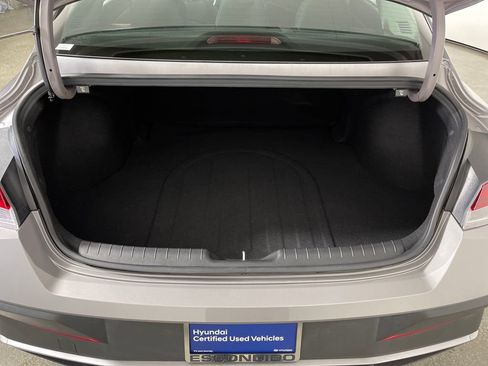 Certified 2025 Hyundai Elantra Blue image 10