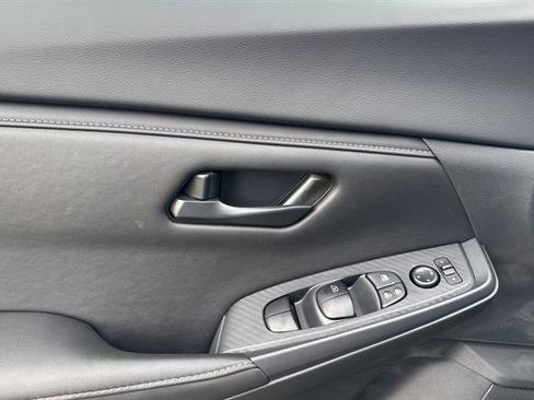 New 2025 Nissan Sentra S image 9