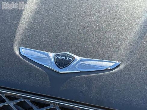 Used 2025 Genesis GV70 2.5T image 32