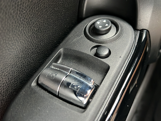 Used 2017 MINI Cooper S FWD image 19
