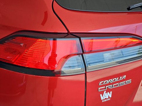 Used 2023 Toyota Corolla Cross XLE w/ Convenience Package AWD/4WD image 40