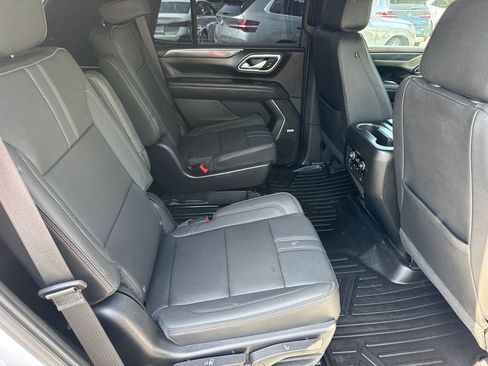Used 2023 Chevrolet Tahoe RST w/ Luxury Package AWD/4WD image 18