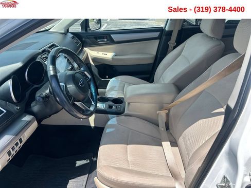 Used 2018 Subaru Outback 2.5i Premium AWD/4WD image 11